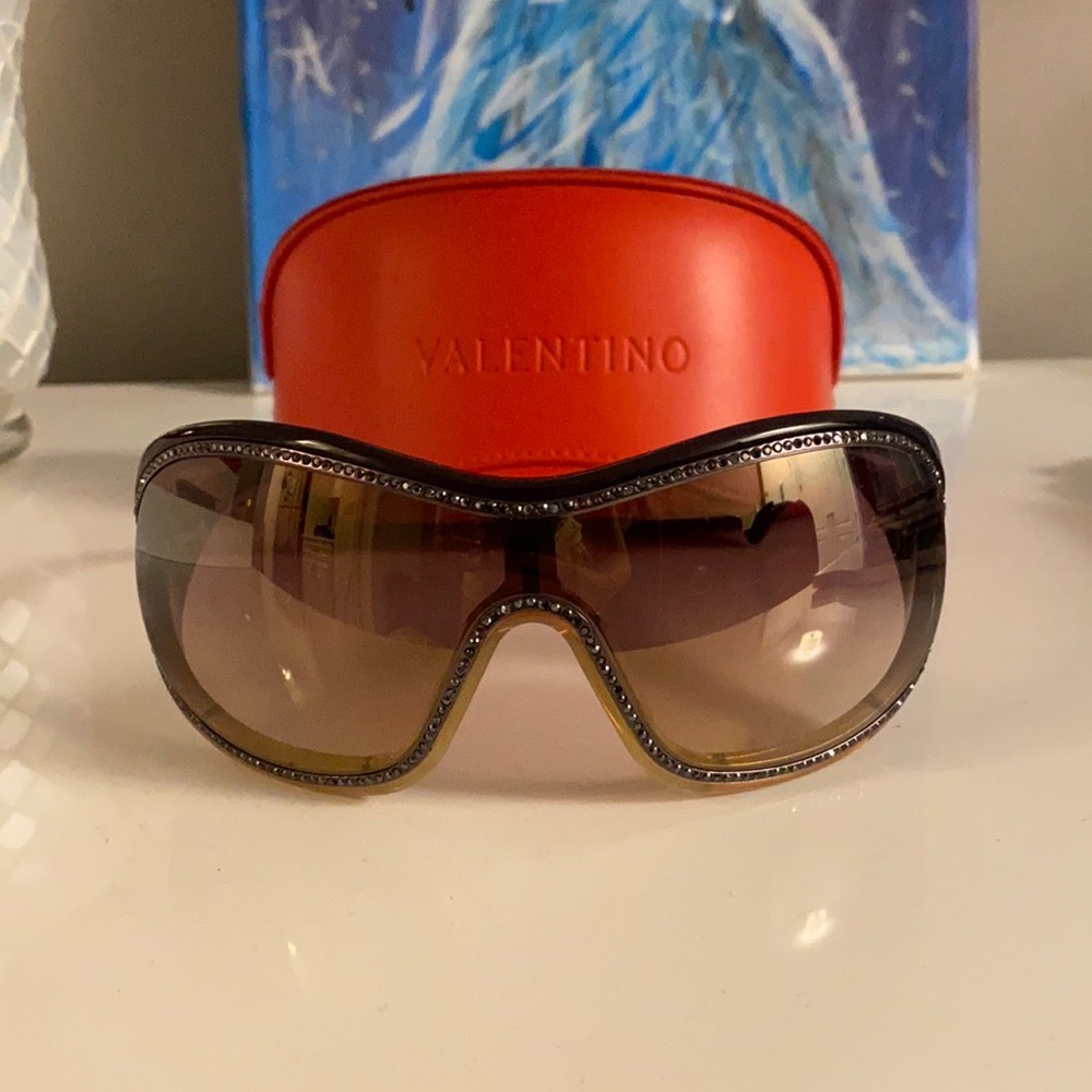 Valentino sunglasses